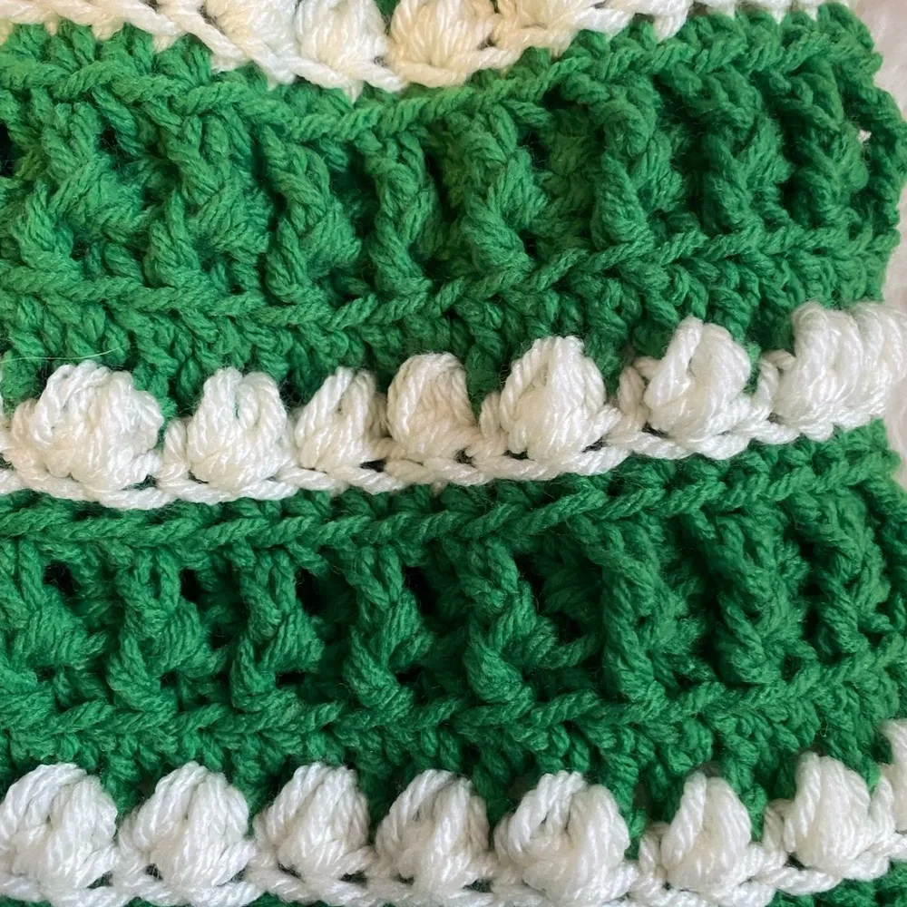 Hand made, crocheted green and white beanie, slouchy hat - Picture 4 of 7